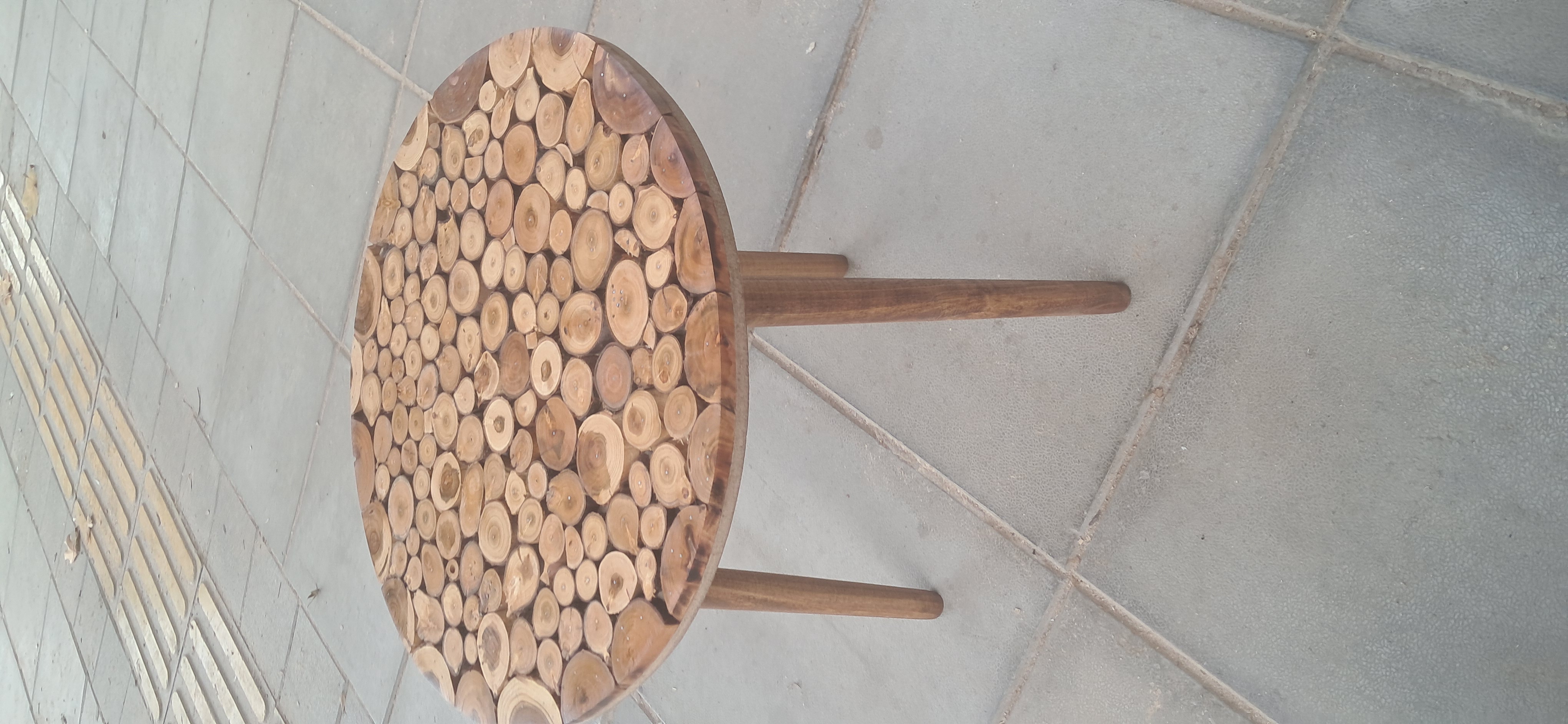 میز عسلی